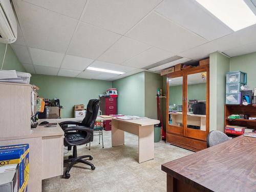 Office - 1095 Rue De St-Jovite, Mont-Tremblant, QC - Indoor