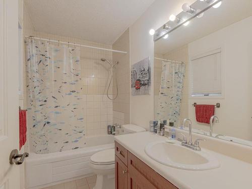 Bathroom - 1759 Ch. Fortin, Magog, QC - Indoor Photo Showing Bathroom