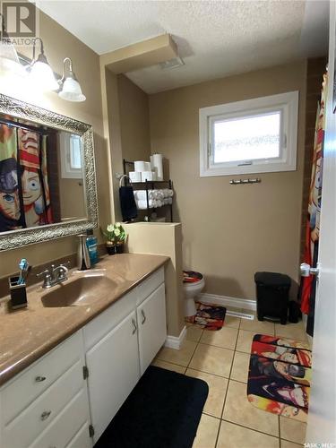 1704 Gregory Drive, North Battleford, SK - Indoor Photo Showing Bathroom