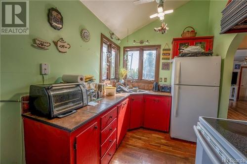 1787 Route 790, Dipper Harbour, NB - Indoor Photo Showing Kitchen With Double Sink