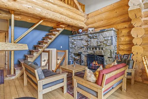 462 Ottoson Road, Golden, BC - Indoor With Fireplace