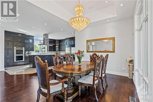 711 Ballycastle Crescent, Ottawa, ON - Indoor Photo Showing Dining Room