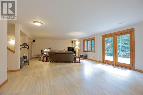 3179 Heddle  Road, Nelson, BC - Indoor Photo Showing Other Room