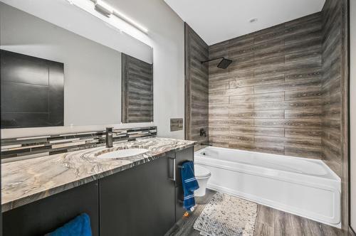 4258 Horsethief Creek Fs Road, Wilmer, BC - Indoor Photo Showing Bathroom