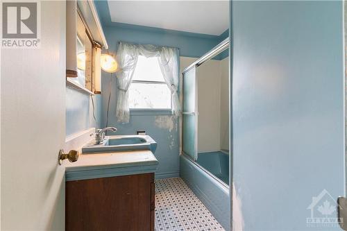 2157 River Road, Kemptville, ON - Indoor Photo Showing Bathroom