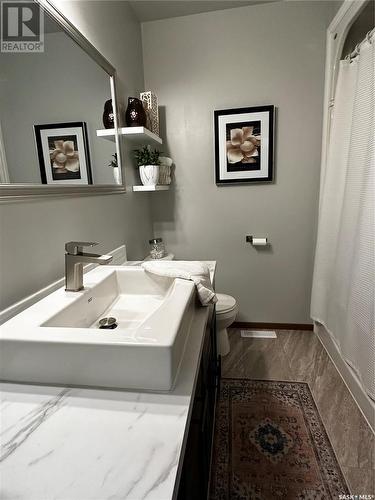 301 Torbay Street, Torquay, SK - Indoor Photo Showing Bathroom