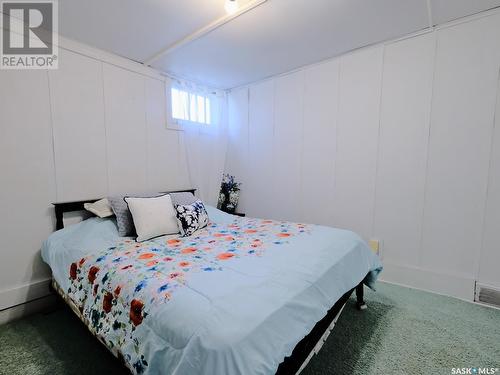 219 2Nd Avenue E, Rosetown, SK - Indoor Photo Showing Bedroom