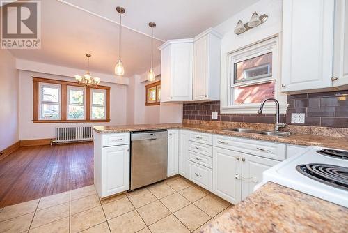 224 Esther Street, Pembroke, ON - Indoor Photo Showing Kitchen With Double Sink
