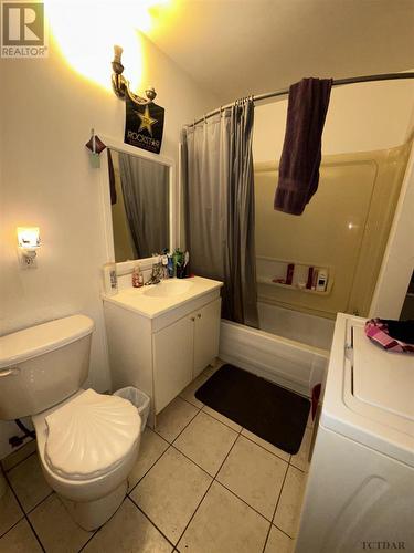 75 10Th St, Earlton, ON - Indoor Photo Showing Bathroom
