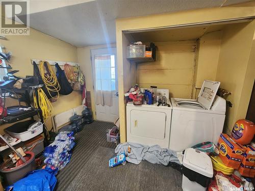 534 Manitoba Street E, Moose Jaw, SK - Indoor Photo Showing Laundry Room