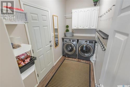 3704 Thames Road E, Regina, SK - Indoor Photo Showing Laundry Room