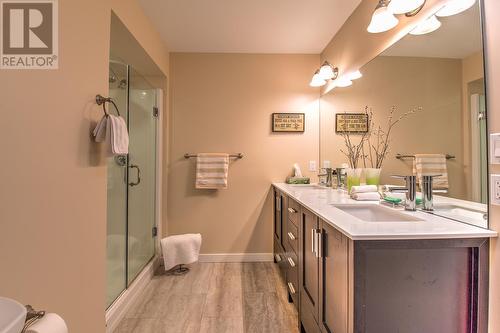 2611 Highway 6, Lumby, BC - Indoor Photo Showing Bathroom