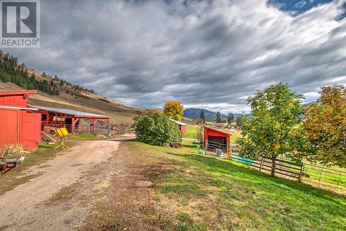 2611 Highway 6, Lumby, BC - Outdoor