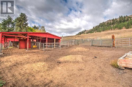 2611 Highway 6, Lumby, BC - Outdoor