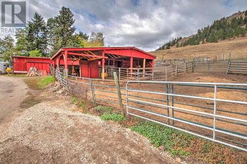 2611 Highway 6, Lumby, BC - Outdoor