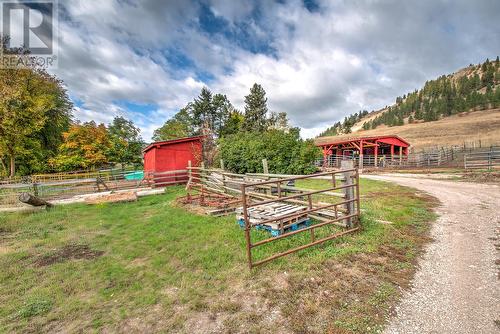 2611 Highway 6, Lumby, BC - Outdoor