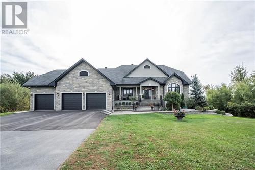 21550 Fernwood Drive, Bainsville, ON - Outdoor With Facade