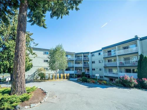 206-3040 Pine St, Chemainus, BC - Outdoor With Balcony With Facade