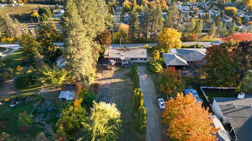 2424 Crawford Street, Creston, BC - Outdoor