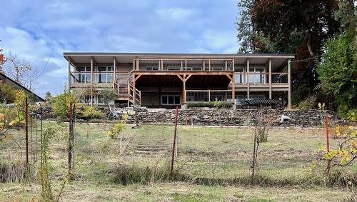 2424 Crawford Street, Creston, BC - Outdoor With View