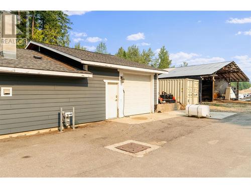 3961 20 Avenue Se, Salmon Arm, BC - Outdoor With Exterior