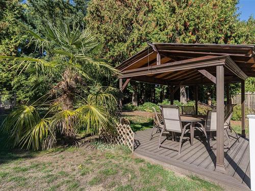 3566 Hidden Oaks Cres, Cobble Hill, BC - Outdoor With Deck Patio Veranda