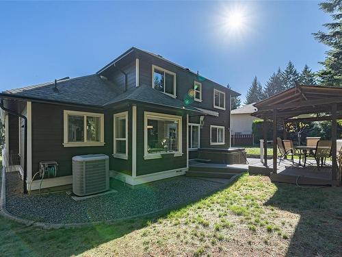 3566 Hidden Oaks Cres, Cobble Hill, BC - Outdoor With Deck Patio Veranda