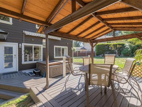3566 Hidden Oaks Cres, Cobble Hill, BC - Outdoor With Deck Patio Veranda With Exterior