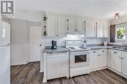 6 Brousseau Road, Alban, ON - Indoor Photo Showing Kitchen