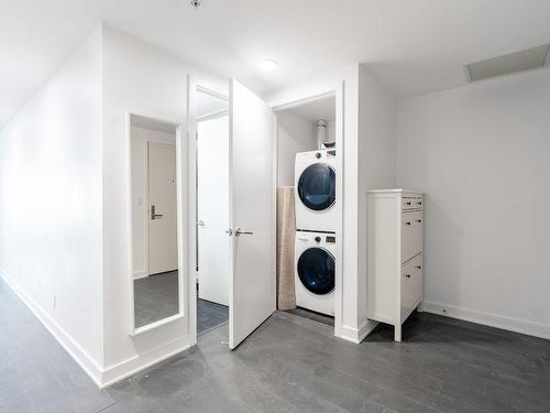 Salle de lavage - 3701-1288 Av. Des Canadiens-De-Montréal, Montréal (Ville-Marie), QC - Indoor Photo Showing Laundry Room