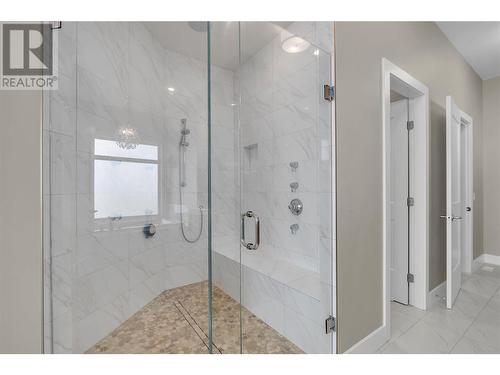 1813 Diamond View Drive, West Kelowna, BC - Indoor Photo Showing Bathroom