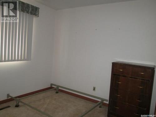 517 3Rd Avenue E, Assiniboia, SK - Indoor Photo Showing Other Room