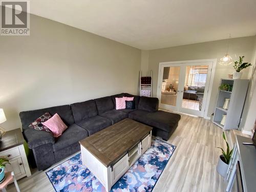 10701 Cyprus Court, Dawson Creek, BC - Indoor Photo Showing Living Room