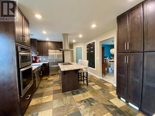 10701 Cyprus Court, Dawson Creek, BC - Indoor Photo Showing Kitchen