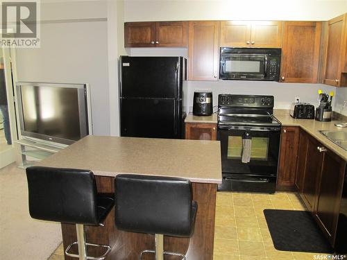 407 306 Petterson Drive, Estevan, SK - Indoor Photo Showing Kitchen