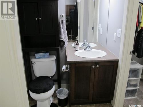 407 306 Petterson Drive, Estevan, SK - Indoor Photo Showing Bathroom