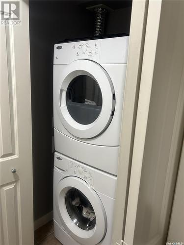 407 306 Petterson Drive, Estevan, SK - Indoor Photo Showing Laundry Room