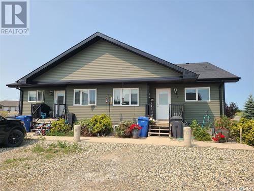 4 201 Carlyle Avenue, Carlyle, SK - Outdoor