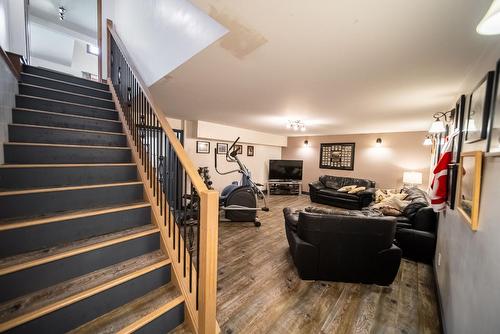 9656 Clearview Road, Cranbrook, BC - Indoor Photo Showing Other Room