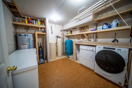 9656 Clearview Road, Cranbrook, BC - Indoor Photo Showing Laundry Room