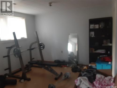 465 7Th Avenue Se, Swift Current, SK - Indoor Photo Showing Gym Room