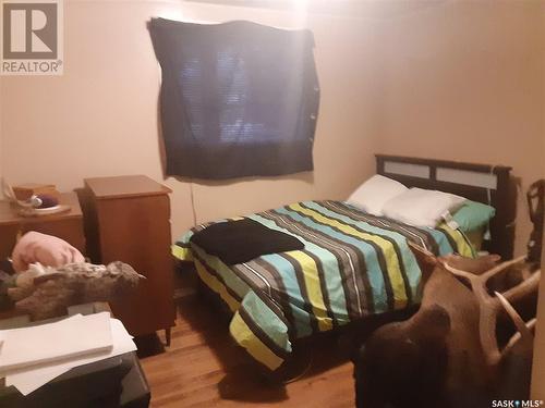 465 7Th Avenue Se, Swift Current, SK - Indoor Photo Showing Bedroom