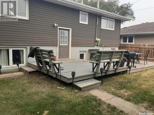 465 7Th Avenue Se, Swift Current, SK - Outdoor With Deck Patio Veranda With Exterior