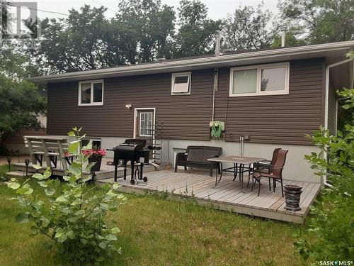 465 7Th Avenue Se, Swift Current, SK - Outdoor With Deck Patio Veranda With Exterior