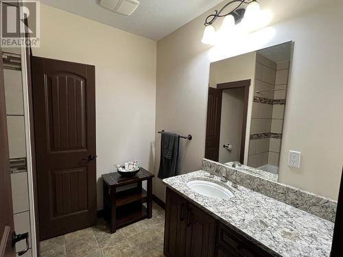 13368 Elk Ridge Trail, Dawson Creek, BC - Indoor Photo Showing Bathroom