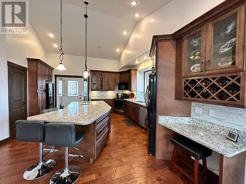 13368 Elk Ridge Trail, Dawson Creek, BC - Indoor Photo Showing Kitchen With Upgraded Kitchen