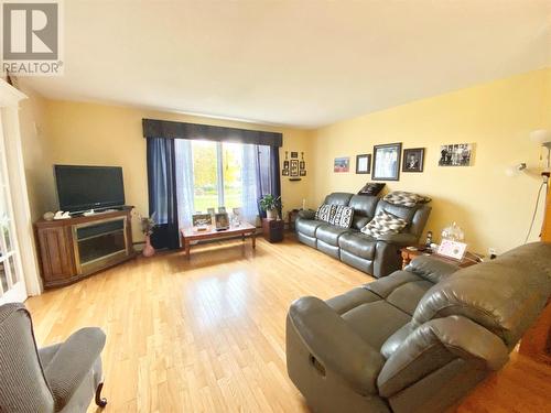 7 Willis Avenue, Lewisporte, NL - Indoor Photo Showing Living Room