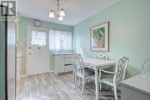 6872 Darcel Ave, Mississauga, ON - Indoor Photo Showing Dining Room