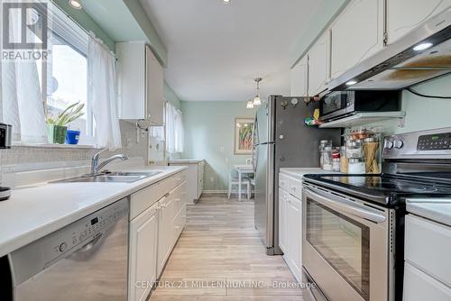 6872 Darcel Avenue, Mississauga, ON - Indoor Photo Showing Kitchen With Double Sink