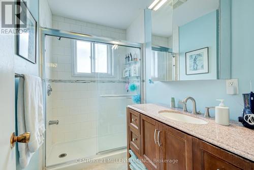 6872 Darcel Avenue, Mississauga, ON - Indoor Photo Showing Bathroom